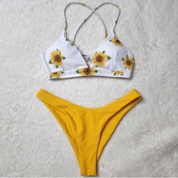 NWOT Shein White & Yellow Sunflower Lace Up Back Thong Bikini SMALL - Picture 2 of 4